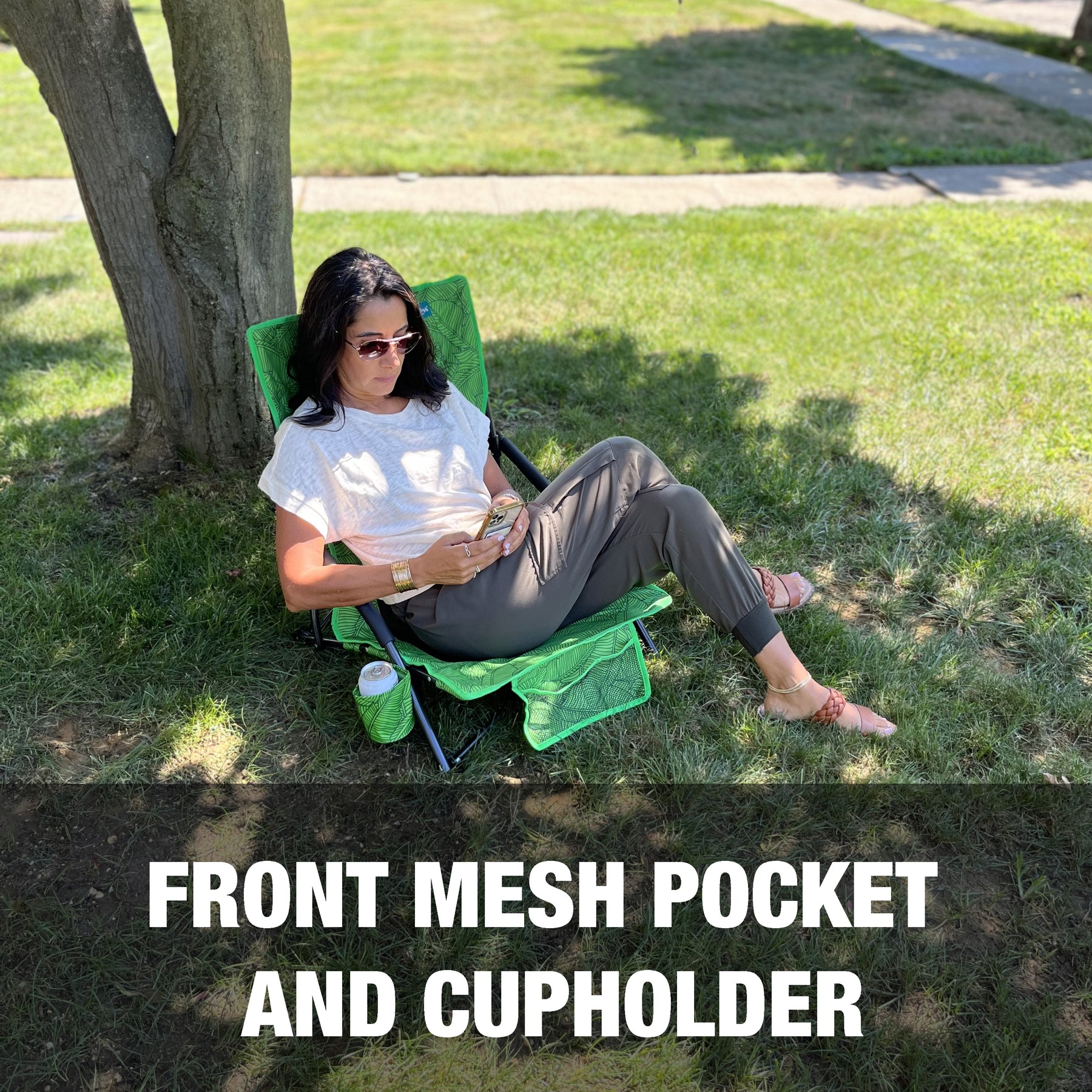 Bliss Hammocks Collapsible Beach Chair has a front mesh pocket and cupholder.