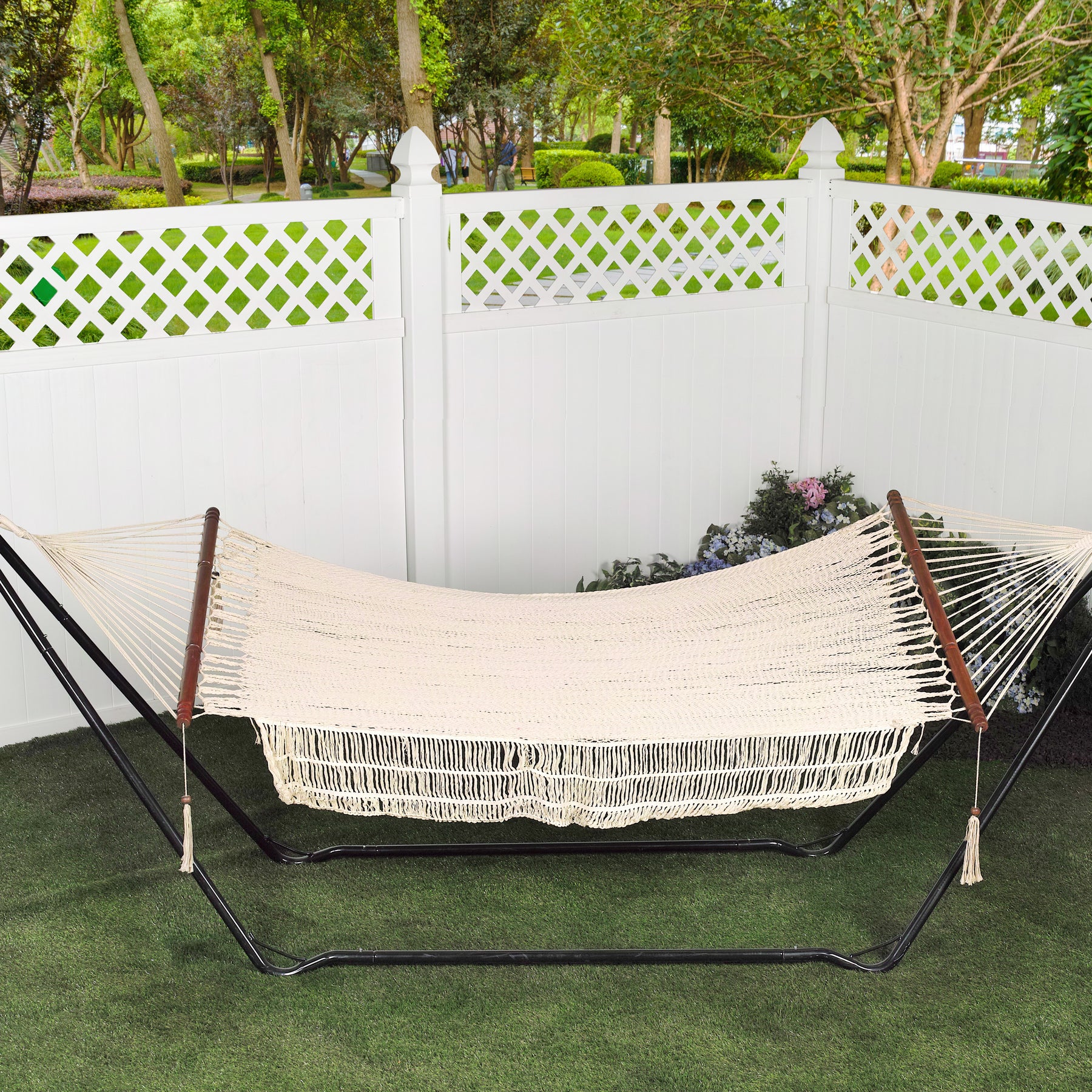 Fringed Island Rope Hammock w/ Spreader Bars & Hanging Hardware | 48-in. Wide | 300 Lb. Capacity