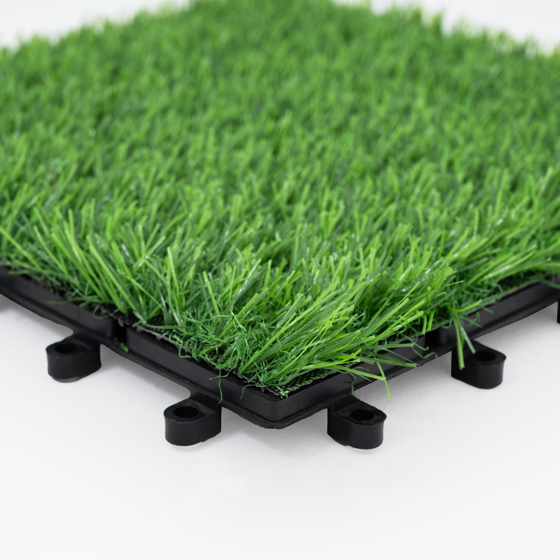 Bliss Outdoors 12"x12" Artificial PP Grass Interlocking Tiles | Green