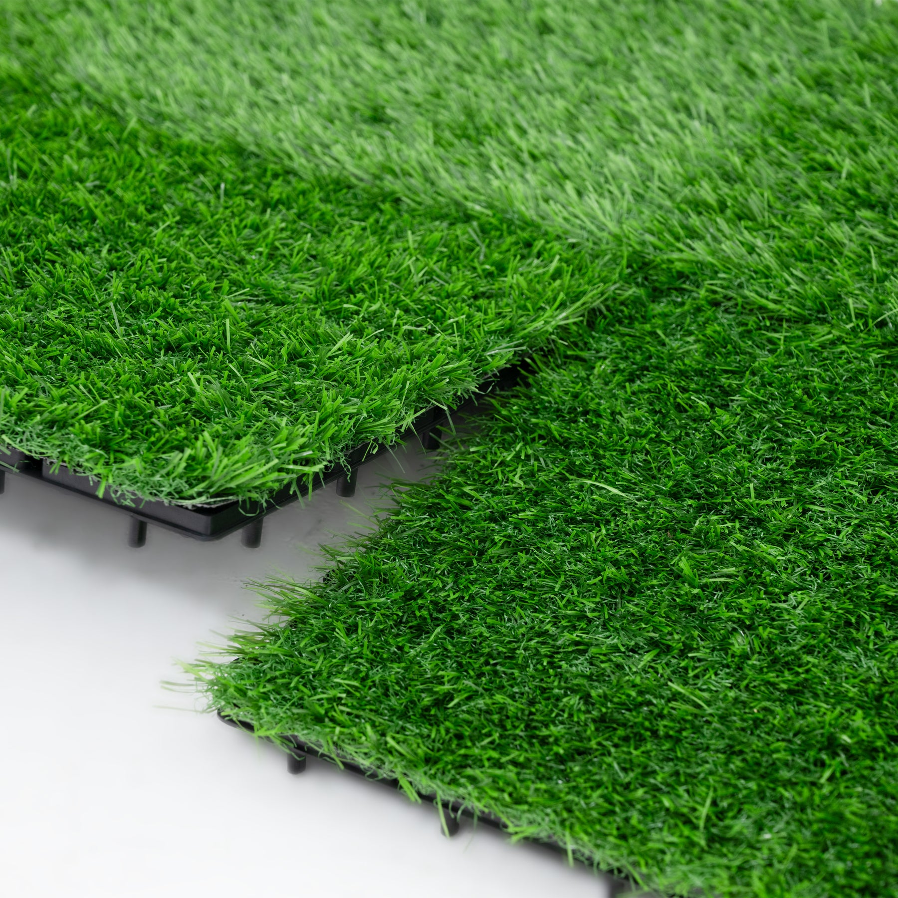 Bliss Outdoors 12"x12" Artificial PP Grass Interlocking Tiles | Green