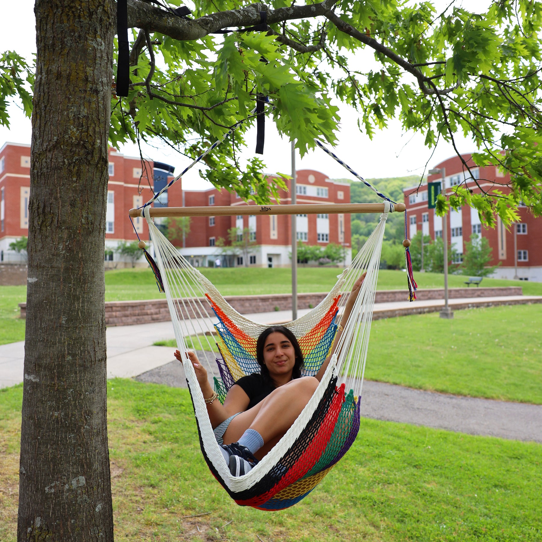 Island Rope Hammock Chair w/ Spreader Bar & Hanging Hardware | 40-in. Wide | 265 Lb. Capacity