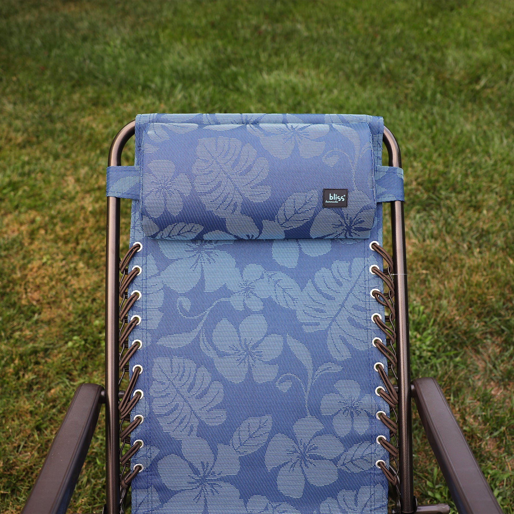 Close-up of the headrest pillow on the 26-inch Blue Flower Reclining Sling Chair.