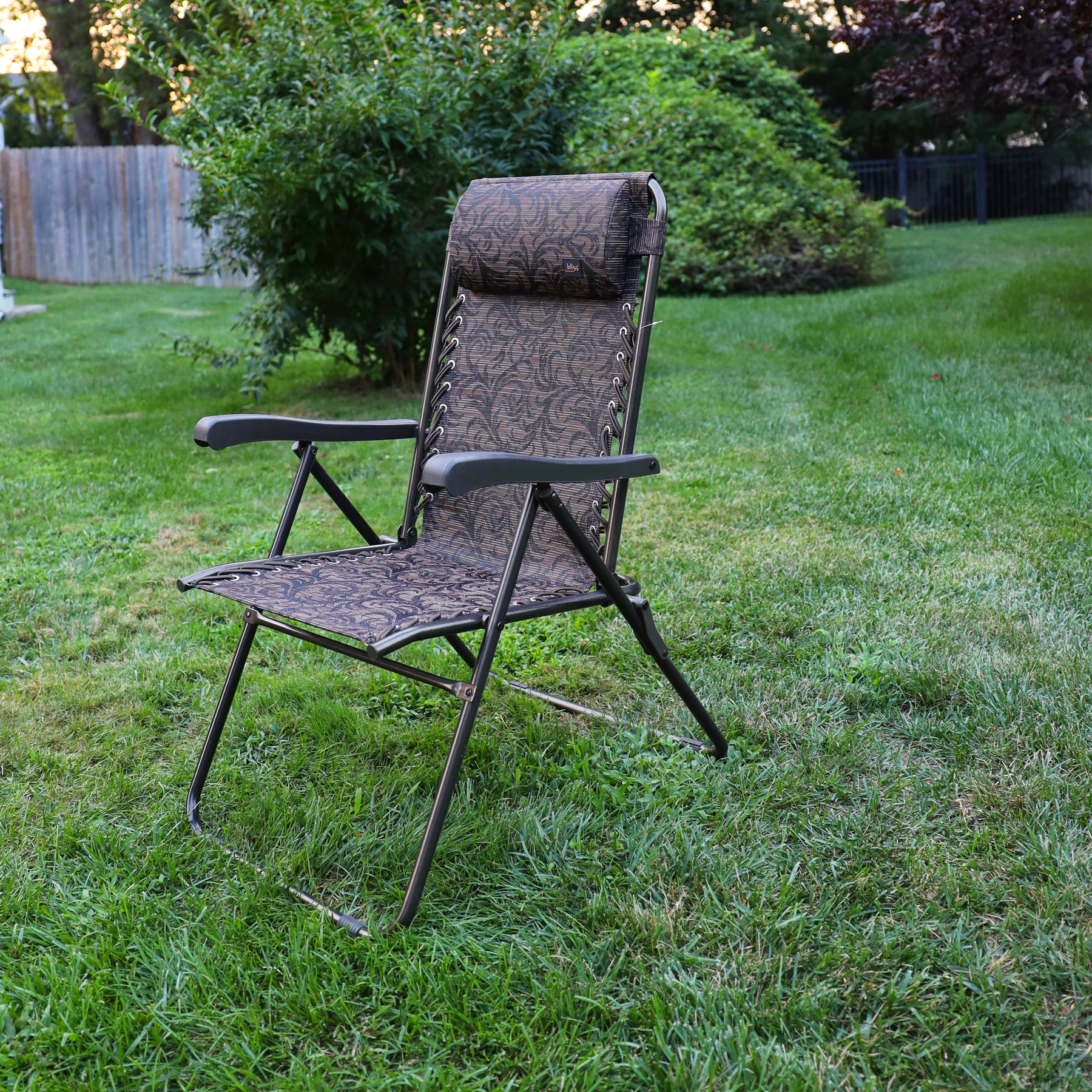 26-inch Reclining Jacquard Sling Chair on a lawn.